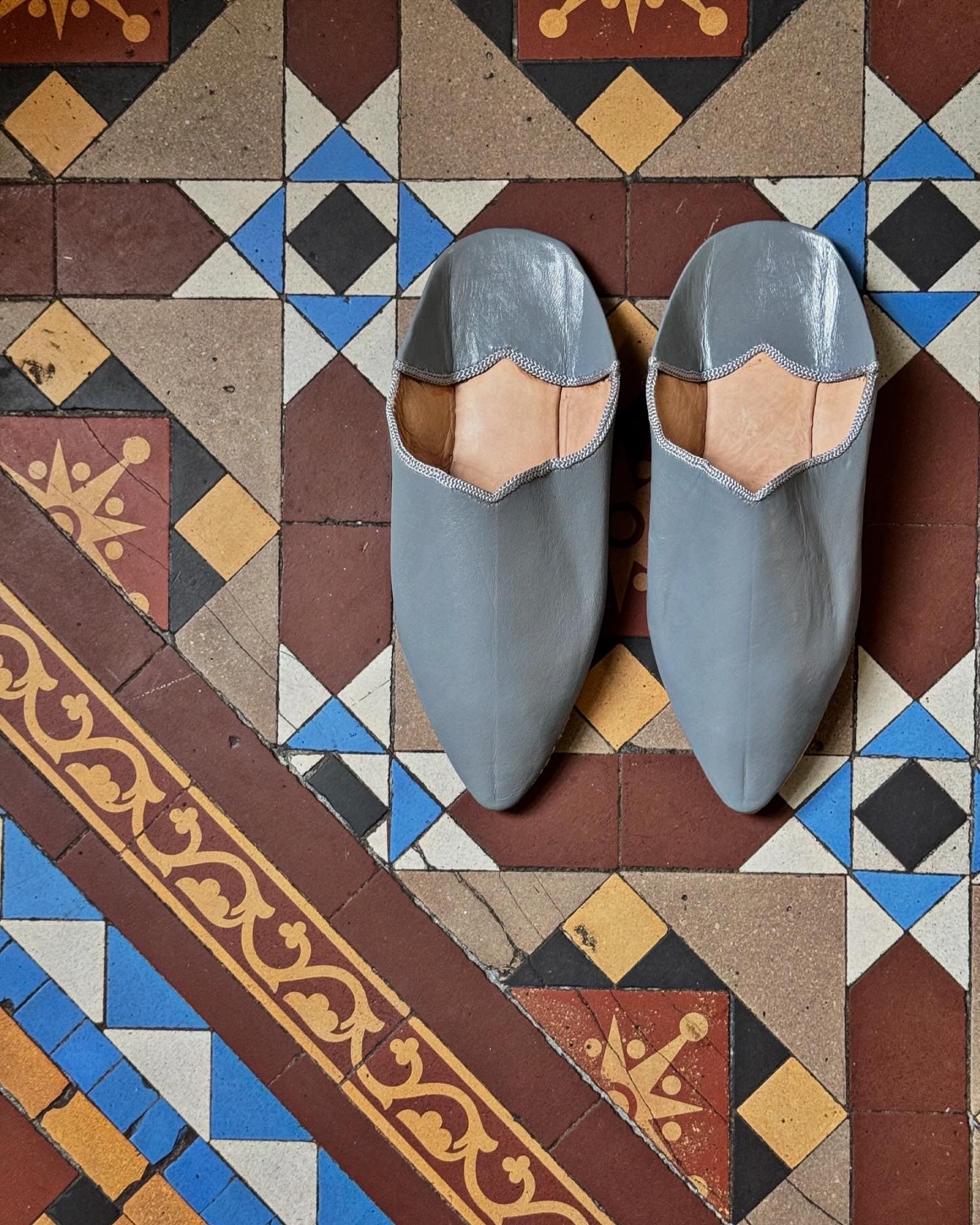 Moroccan Leather Babouche slippers | Grey