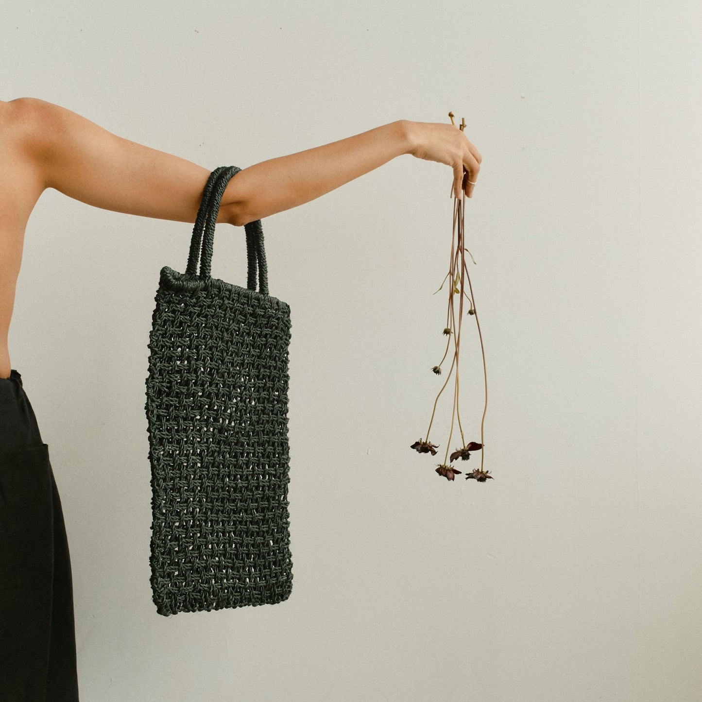 Toby Square Macrame Bag | Black